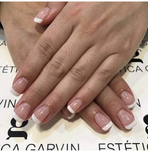 Uñas esculpidas (Acrílico/Gel)